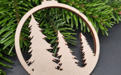 Holz Weihnachtskugel – Tannenbäume