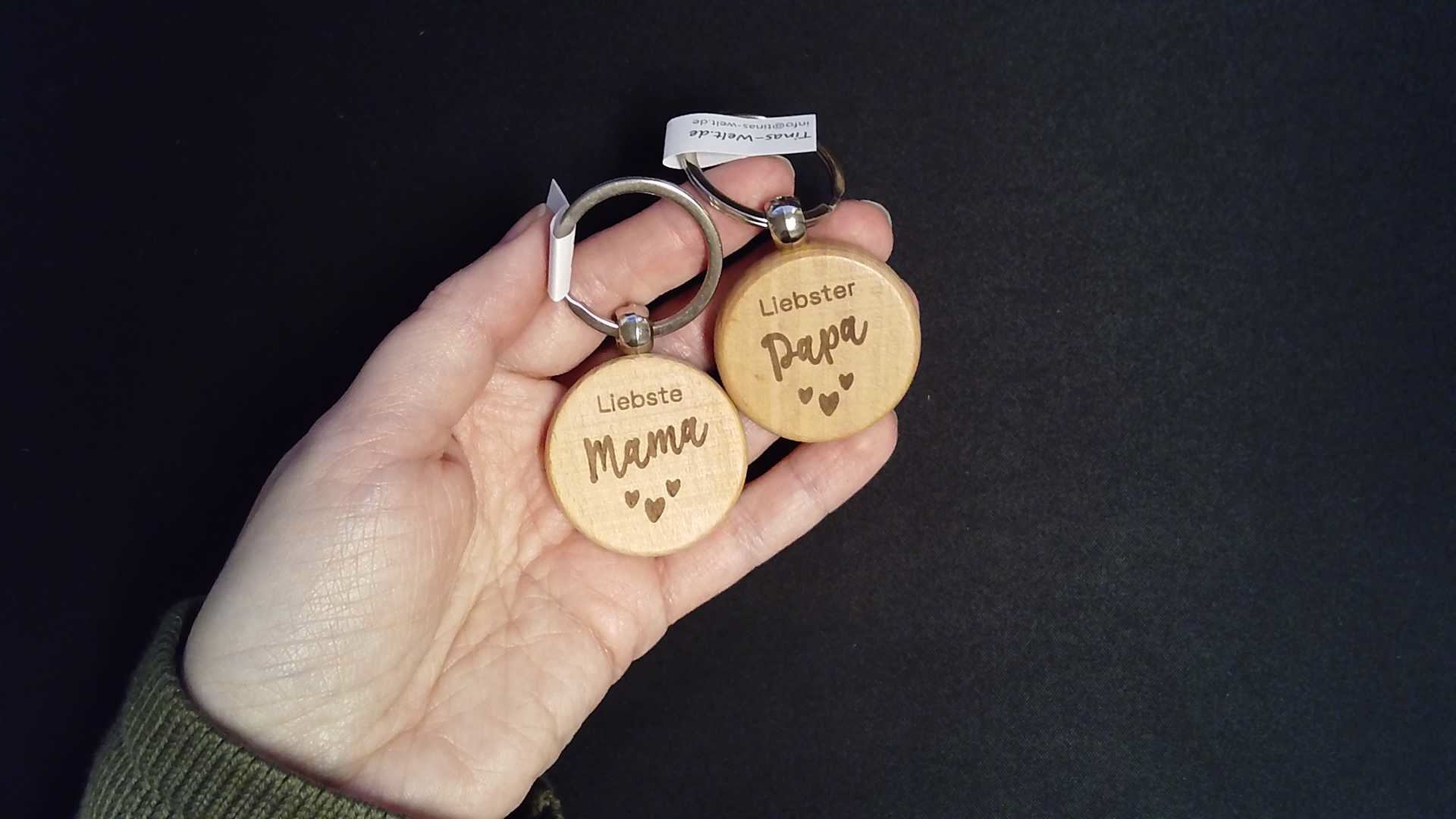 Holz-Schlüsselanhänger – Liebste Mama & Bester Papa – Bild 2