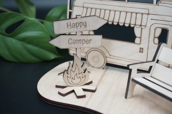 Wohnmobil-Geldgeschenk Happy Camper – Deko aus Holz zum Zusammenstecken – Bild 3