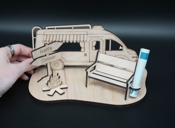 Wohnmobil-Geldgeschenk Happy Camper – Deko aus Holz zum Zusammenstecken