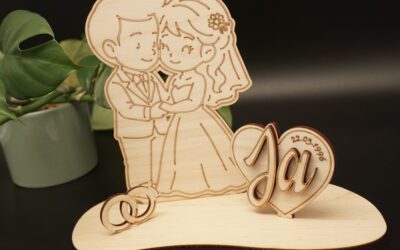 Hochzeitsgeschenk Chibi Brautpaar – Geldgeschenk Deko aus Holz